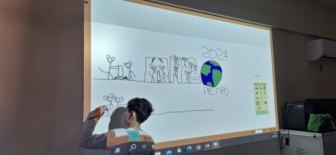 Educação mais interativa: o que muda com a lousa digital TAW