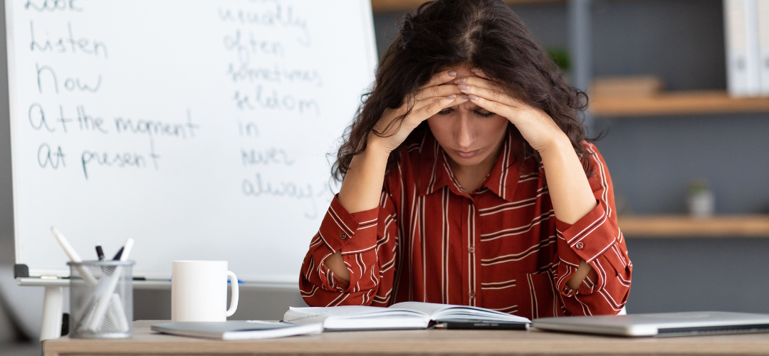 Saúde mental do professor: como a lousa digital reduz a sobrecarga